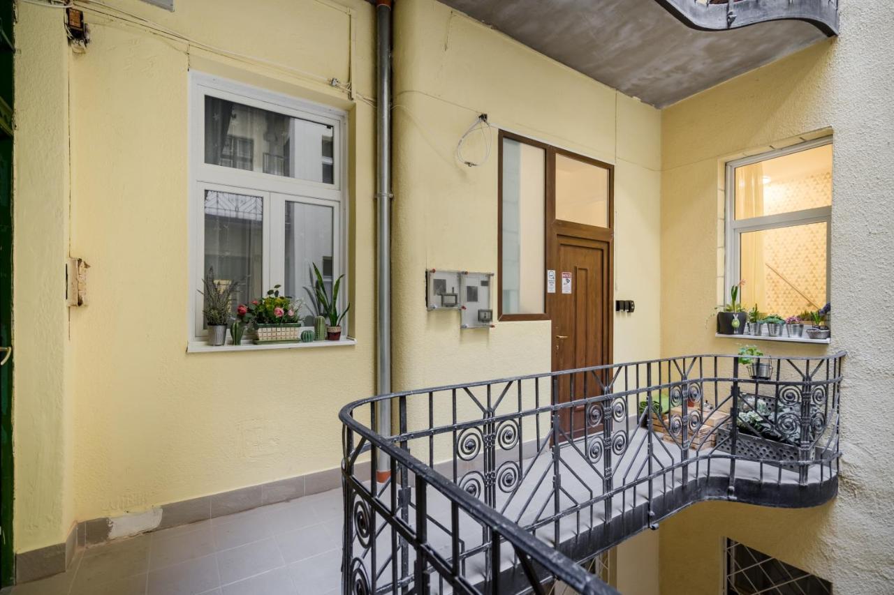Bpr Cerebria Home Budapest Exteriör bild